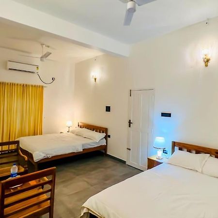 Elzas Fort Inn Kochi Eksteriør billede