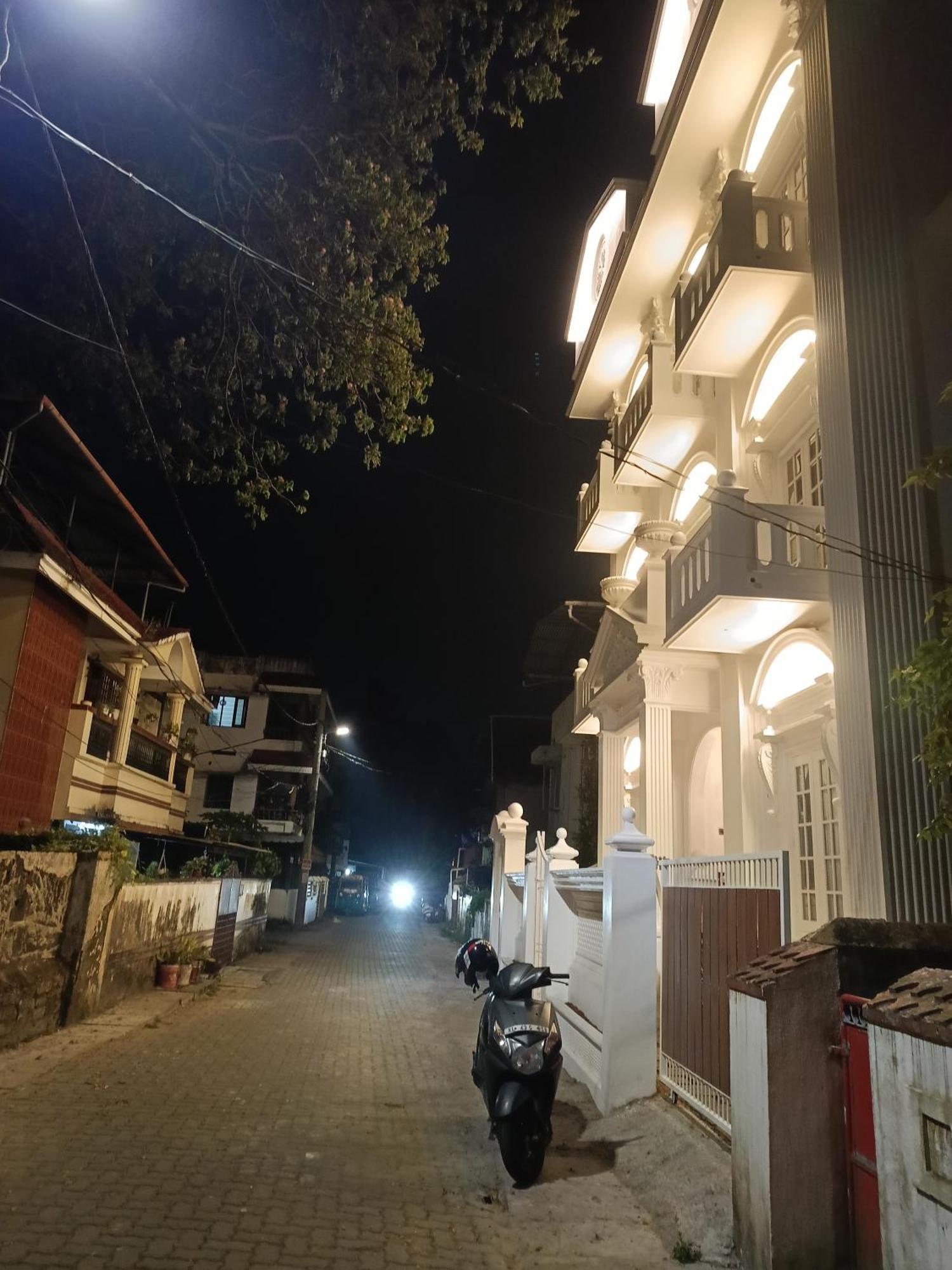 Elzas Fort Inn Kochi Eksteriør billede