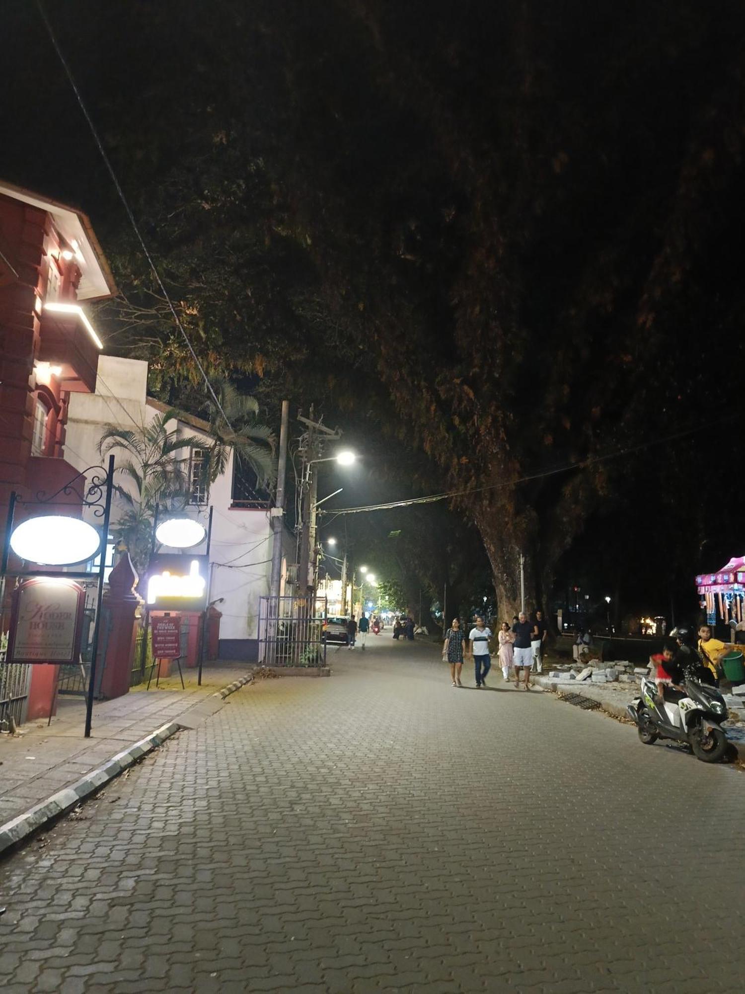 Elzas Fort Inn Kochi Eksteriør billede