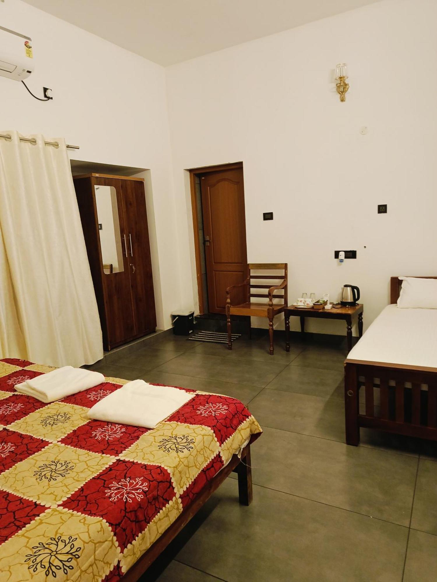 Elzas Fort Inn Kochi Eksteriør billede