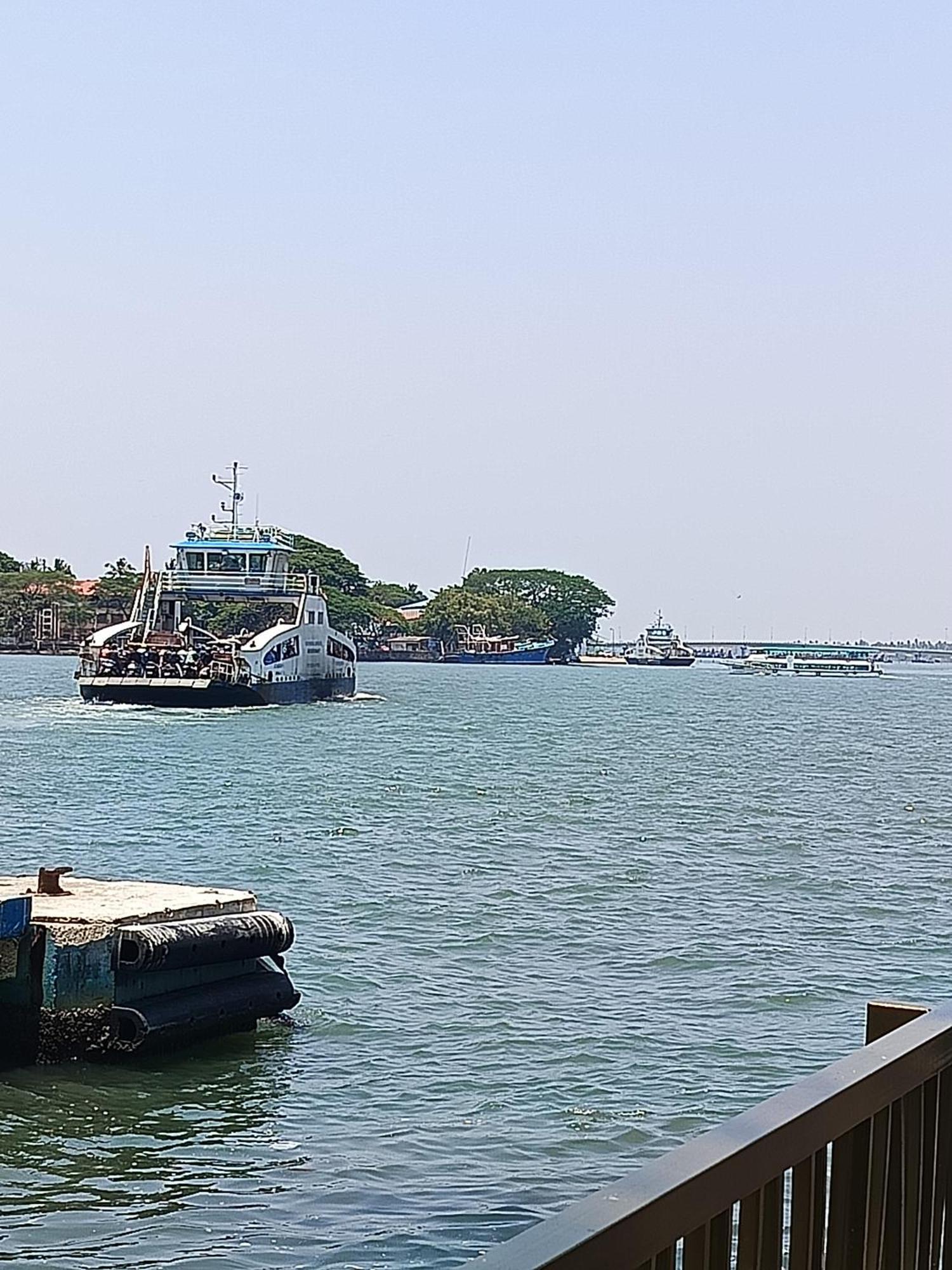Elzas Fort Inn Kochi Eksteriør billede